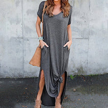 Ladda upp bild till gallerivisning, V-ringad klänning med slitsar och fickor