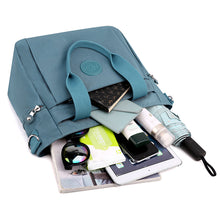 Ladda upp bild till gallerivisning, Axelväska i nylon