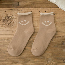 Ladda upp bild till gallerivisning, Härliga Smile Face bomullsstrumpor