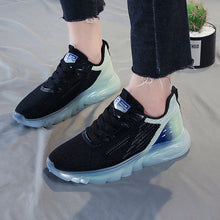 Ladda upp bild till gallerivisning, Andningsbara Flyknit-skor