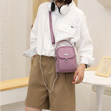 Ladda upp bild till gallerivisning, Lätt vattentät crossbody-väska med flera fickor
