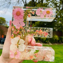 Ladda upp bild till gallerivisning, Blommigt harts nattljus