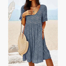 Ladda upp bild till gallerivisning, Midiklänning