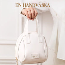 Ladda upp bild till gallerivisning, Skalformad kosmetikväska i flera lager