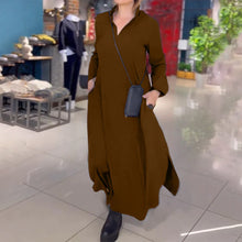 Ladda upp bild till gallerivisning, Lång lös klänning med sidoslits och slag