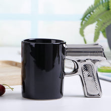 Ladda upp bild till gallerivisning, Muggar med pistolgrepp