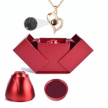 Ladda upp bild till gallerivisning, Love Projection Heart Halsband