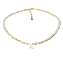 Ladda upp bild till gallerivisning, Mousserande initiala Choker Beads