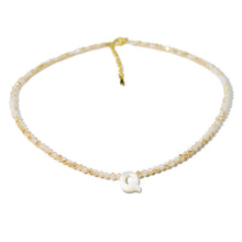 Ladda upp bild till gallerivisning, Mousserande initiala Choker Beads