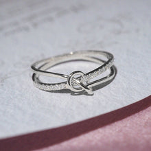 Ladda upp bild till gallerivisning, Mor & dotter Double Band Knot Ring