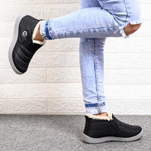 Ladda upp bild till gallerivisning, Vattentäta och halksäkra snöstövlar