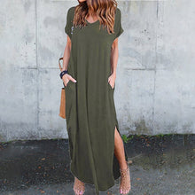 Ladda upp bild till gallerivisning, V-ringad klänning med slitsar och fickor