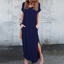 Ladda upp bild till gallerivisning, V-ringad klänning med slitsar och fickor