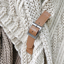 Ladda upp bild till gallerivisning, Knitted Triangle Shawl with Leather Buckle