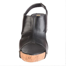 Ladda upp bild till gallerivisning, Snygga Sandaler med Kilklack