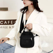 Ladda upp bild till gallerivisning, Handväska i nylon