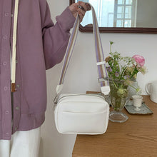 Ladda upp bild till gallerivisning, Liten fyrkantig axelväska i skinn