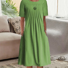 Ladda upp bild till gallerivisning, Enfärgad crewneck plisserad klänning