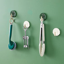 Ladda upp bild till gallerivisning, Lätt lyxig skalformad krok