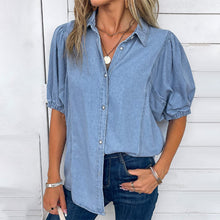 Ladda upp bild till gallerivisning, Ljusblå halvlång ärmad blue med skjortkrage och knappar