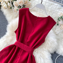 Ladda upp bild till gallerivisning, Dam Enfärgad Ärmlös Jumpsuit