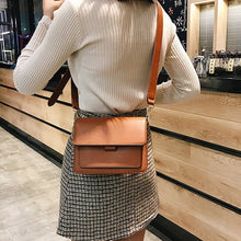 Ladda upp bild till gallerivisning, Enkel crossbody retro liten fyrkantig väska