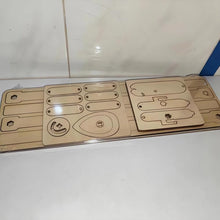 Ladda upp bild till gallerivisning, Handgjorda staketdockor i trä