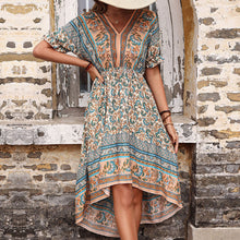 Ladda upp bild till gallerivisning, Tryckt oregelbunden klänning