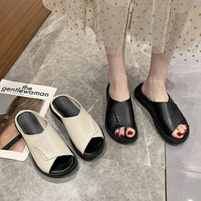 Ladda upp bild till gallerivisning, Nya tjockbottnade fiskmunstofflor