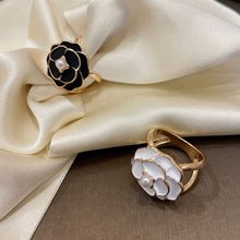 Ladda upp bild till gallerivisning, đŒCamellia halsduk spĂ€nne