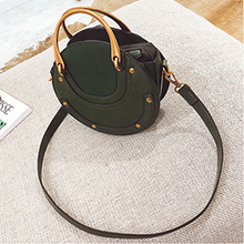 Ladda upp bild till gallerivisning, Snygg crossbody-handväska med en axel med panel