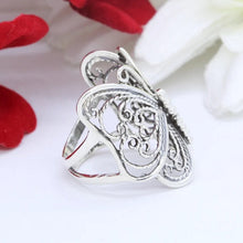 Ladda upp bild till gallerivisning, Handgjord vintage fjärilsring