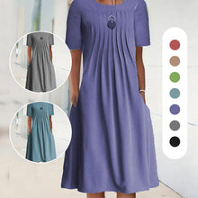 Ladda upp bild till gallerivisning, Enfärgad crewneck plisserad klänning