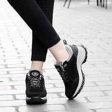 Ladda upp bild till gallerivisning, Slitstarka hiking-skor