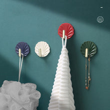 Ladda upp bild till gallerivisning, Lätt lyxig skalformad krok