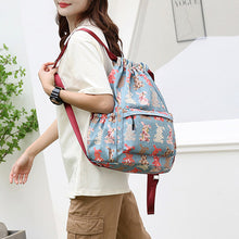 Ladda upp bild till gallerivisning, AxelremsvÀska med dragsko i etnisk stil