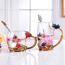 Ladda upp bild till gallerivisning, Tekoppsset i emaljerat roséglas (med sked)