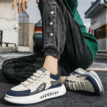 Ladda upp bild till gallerivisning, Tjocksulade sneakers i duntyg