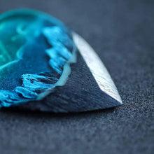 Ladda upp bild till gallerivisning, Norrsken gitarrmick halsband - bÀsta presenten till musikern