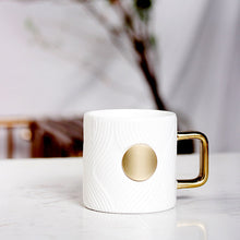 Ladda upp bild till gallerivisning, Korrugerad trendig kaffekopp (med sked)