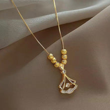 Ladda upp bild till gallerivisning, Smart Ginkgo Löv Halsband