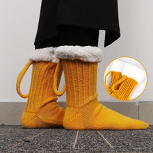 Ladda upp bild till gallerivisning, đșRolig 3D-ölmugg Stickad handske GĂ„vađ