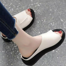 Ladda upp bild till gallerivisning, Nya tjockbottnade fiskmunstofflor