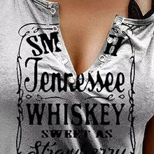 Ladda upp bild till gallerivisning, Bokstavstryck ögla ärmlös blus med skårad hals