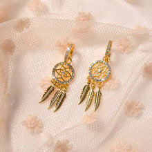 Ladda upp bild till gallerivisning, Dreamcatcher Crystal Charm örhängen