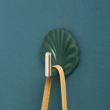 Ladda upp bild till gallerivisning, Lätt lyxig skalformad krok