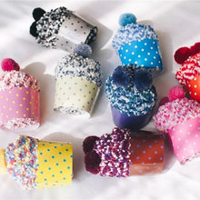 Ladda upp bild till gallerivisning, Pom pom mufin strumpor