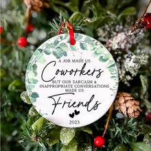 Ladda upp bild till gallerivisning, Christmas Coworker hängsmycke