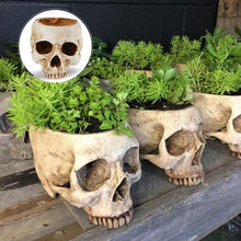 Ladda upp bild till gallerivisning, Handgjord blomkruka med dödskalle