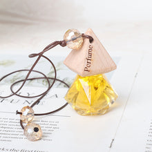 Ladda upp bild till gallerivisning, Bilparfymhängshängare